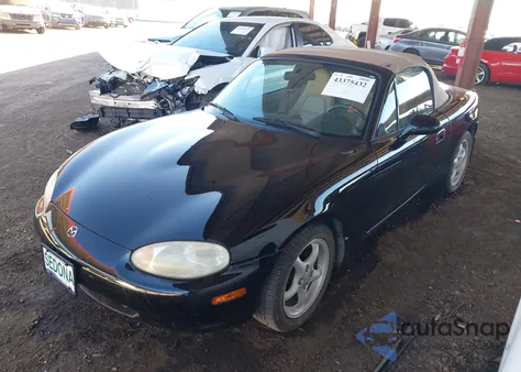1999 Mazda Mx-5 Miata Leather Pkg/Popular Equipment Pkg/Sports Pkg/Touring Pkg из США, поврежденный, VIN JM1NB3537X0105830